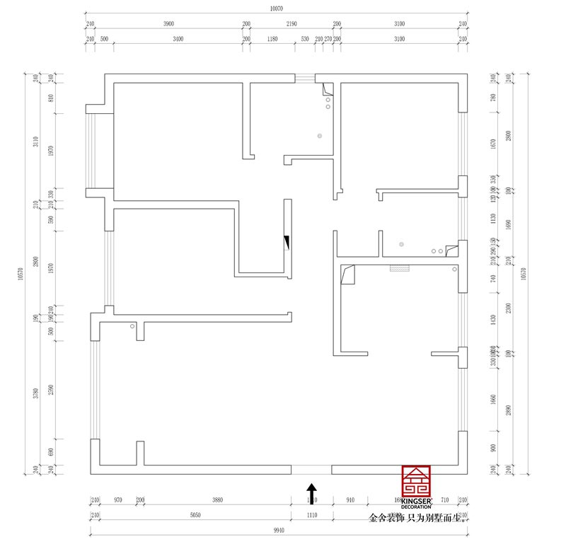 融創(chuàng)中心裝修127平米戶型原始平面圖